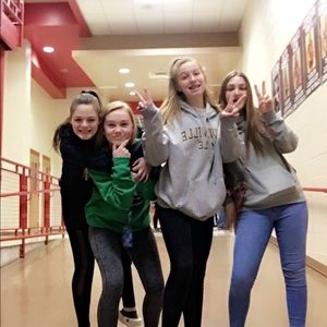 Meet your Posher, Ellie